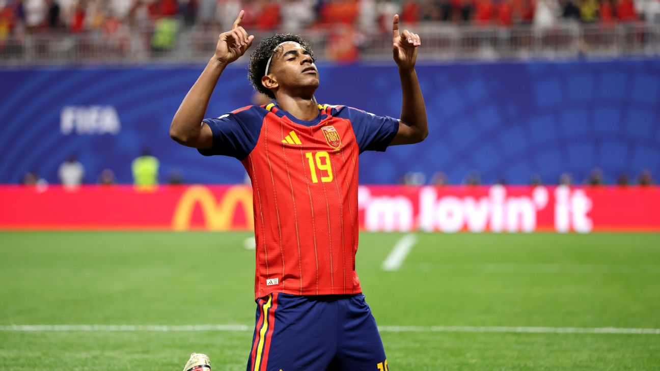 亚马尔在家乡见证西班牙世界杯首球引爆罗卡丰达
